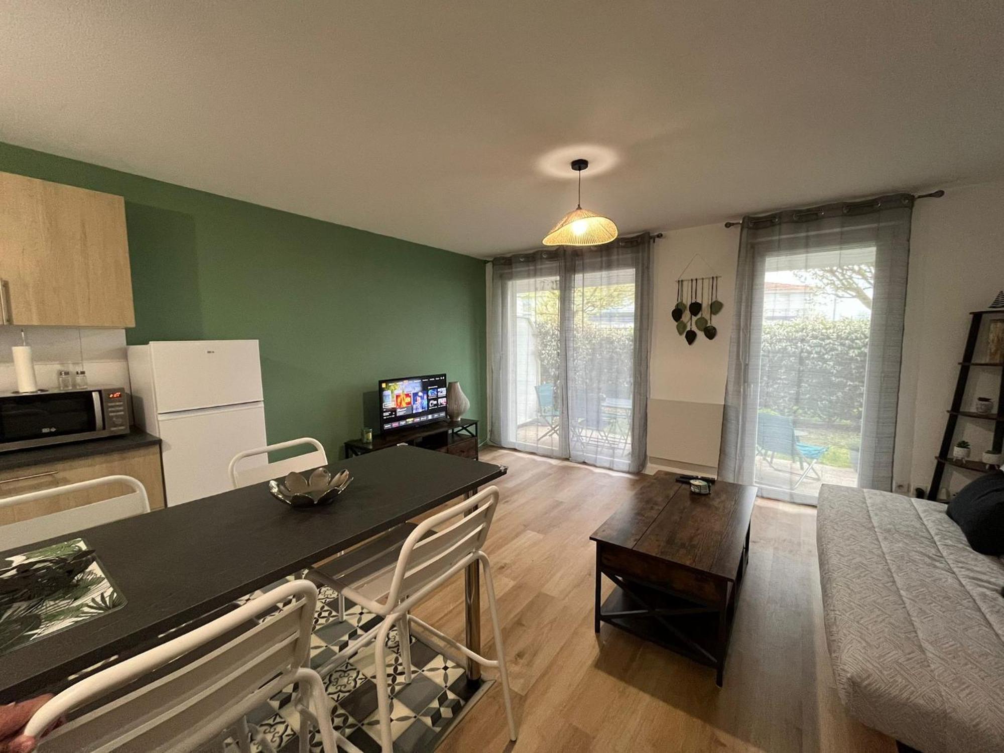 Appartement Avec Jardin A Rochefort Zewnętrze zdjęcie